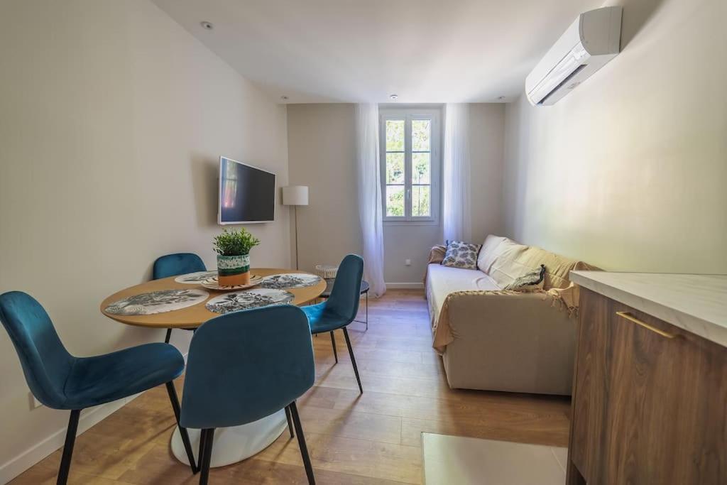 Le Palm Appartement Elegant & Design En Bord Riviere Collobrières 外观 照片