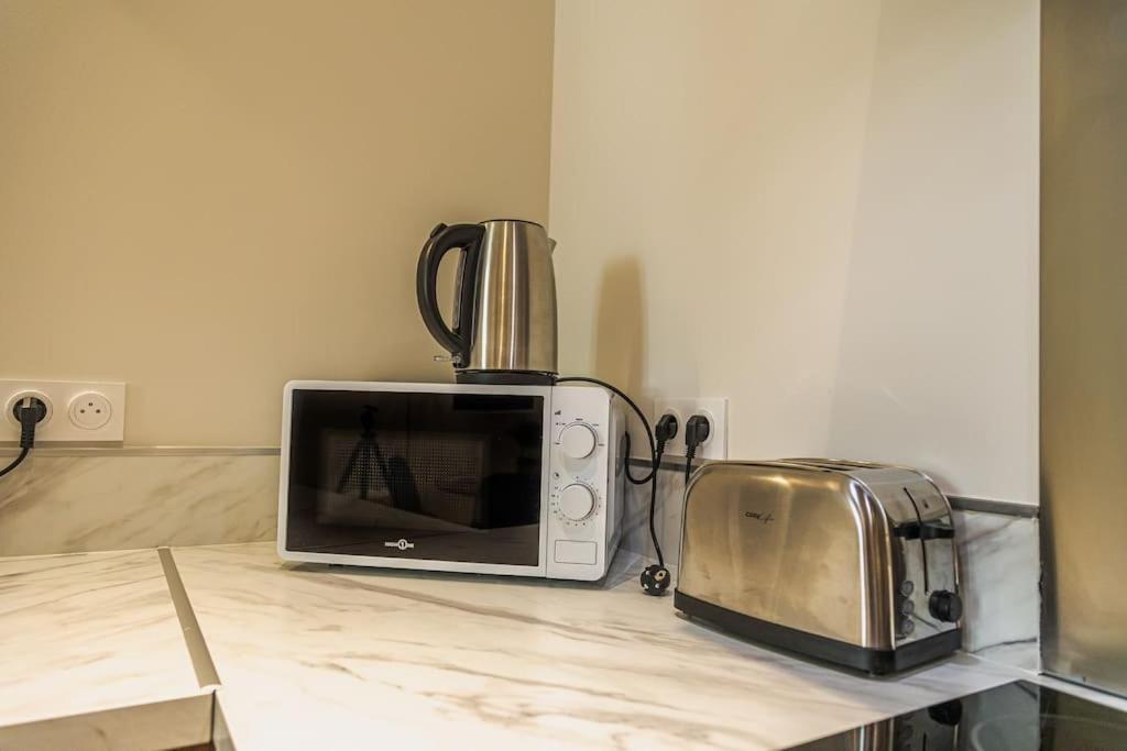 Le Palm Appartement Elegant & Design En Bord Riviere Collobrières 外观 照片